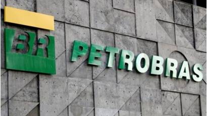 Petrobras ultima diligencia debida para recomprar refinería a Mubadala, según fuentes