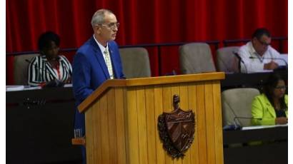 Inflación, escasez de divisas, combustible y energía eléctrica frenan el crecimiento económico de Cuba