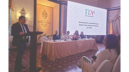 Sesiona Primer Encuentro de Empresarios Italianos en la Isla