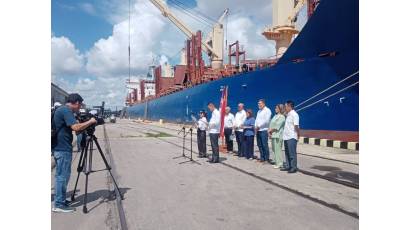 Reafirma China continuidad de la cooperación con Cuba