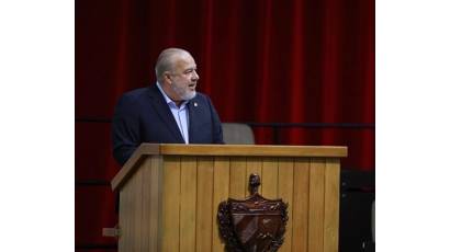 Actualizan implementación de transformaciones económicas y sociales