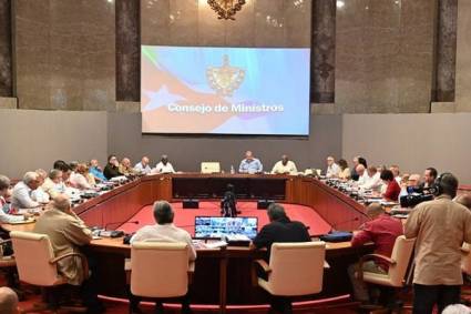 Aprueba el Consejo de Ministros documentos que serán presentados para su análisis en el Parlamento