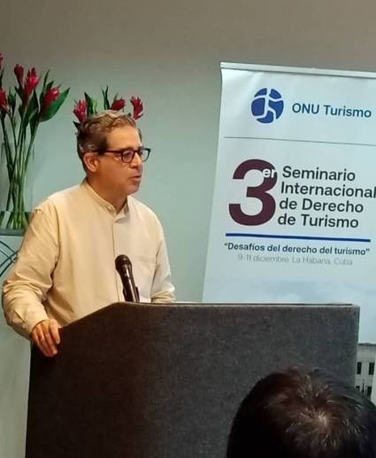Debates en La Habana sobre desafíos del Derecho del Turismo